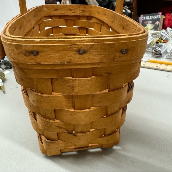 Vintage Longaberger Handwoven Market Basket Stationary Handle 1999 - Picture 5 of 12